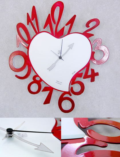 掛け時計 ハートに数字が散りばめられたサイケなイタリア製: 大人の